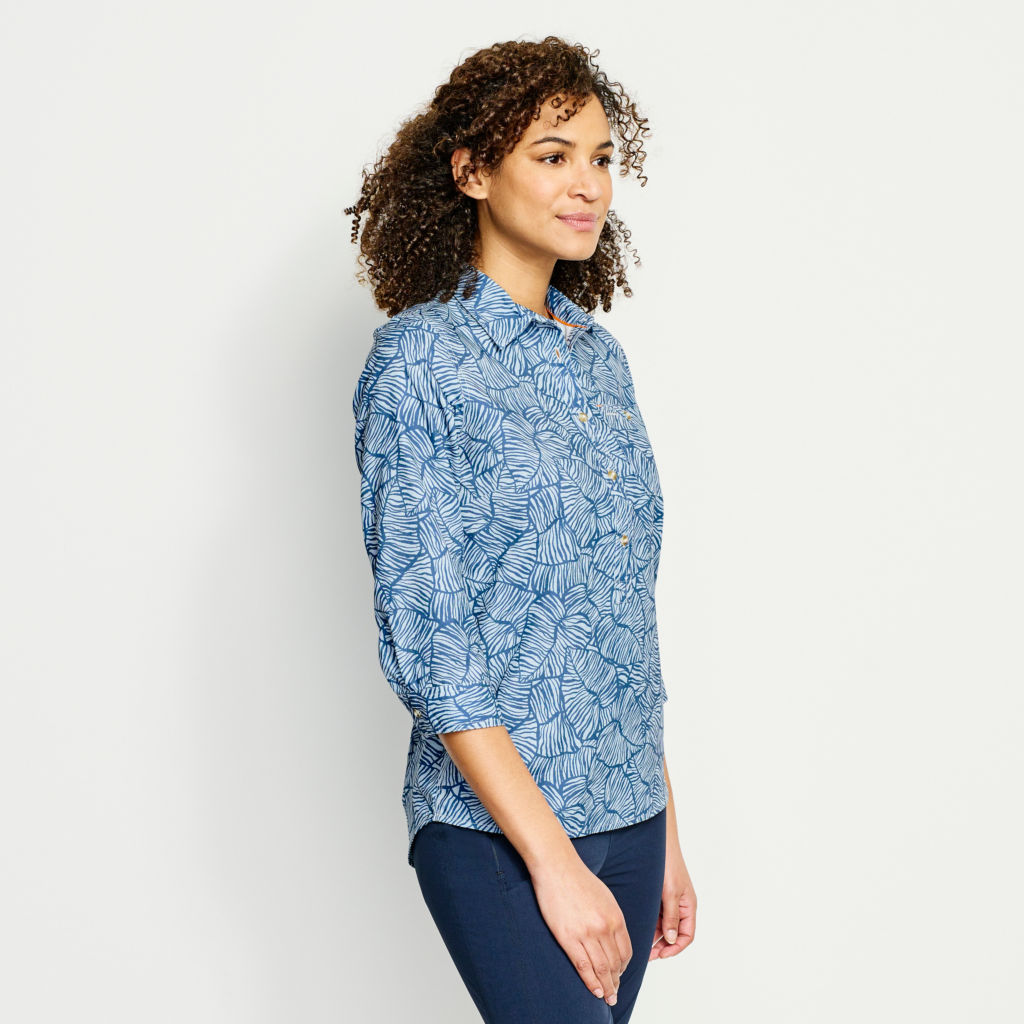 Women’s Tech Chambray Popover -  image number 1