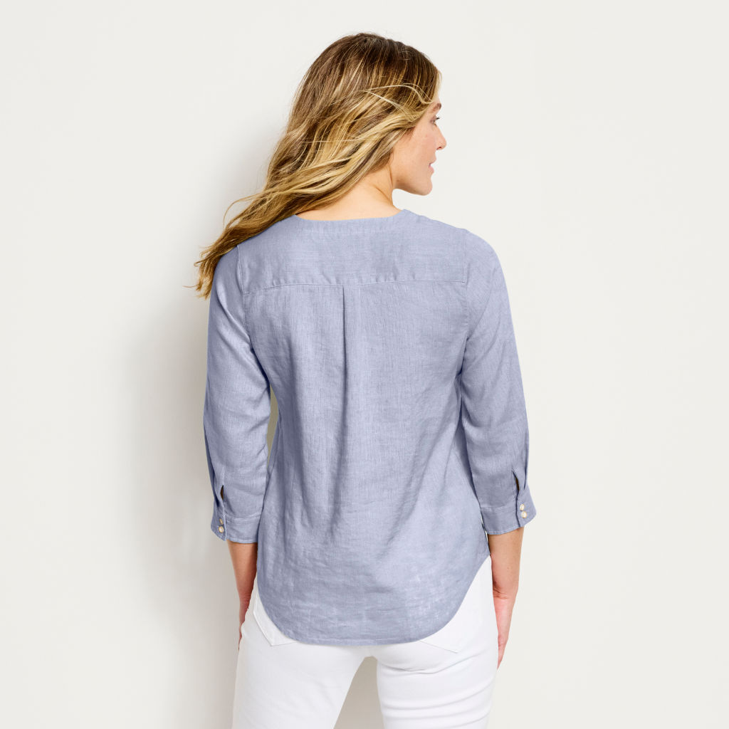 Women’s Performance Linen Three-Quarter-Sleeved Shirt - DUSTY BLUE CHAMBRAY image number 3