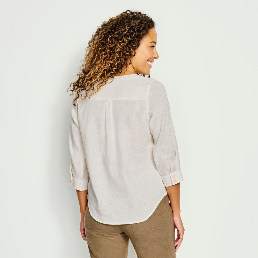 Women’s Performance Linen Three-Quarter-Sleeved Shirt -  image number 3