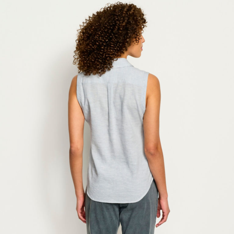 Performance Linen Sleeveless Shirt -  image number 2