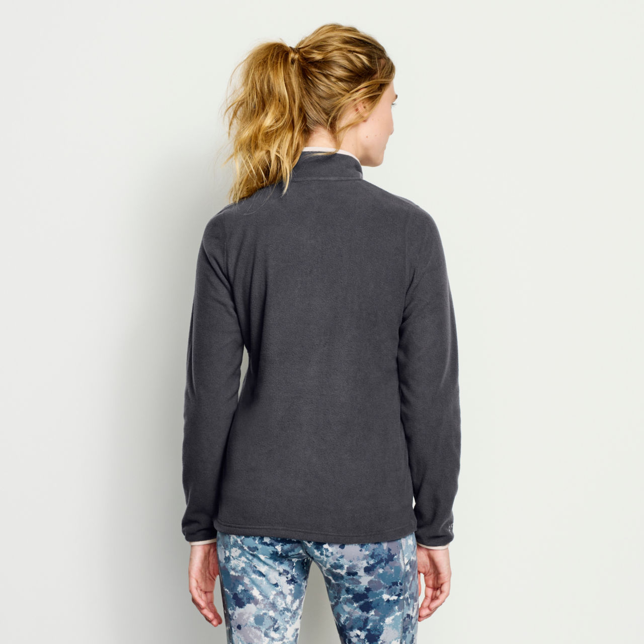Women’s Hill Country Microfleece Quarter-Snap - CARBON image number 3