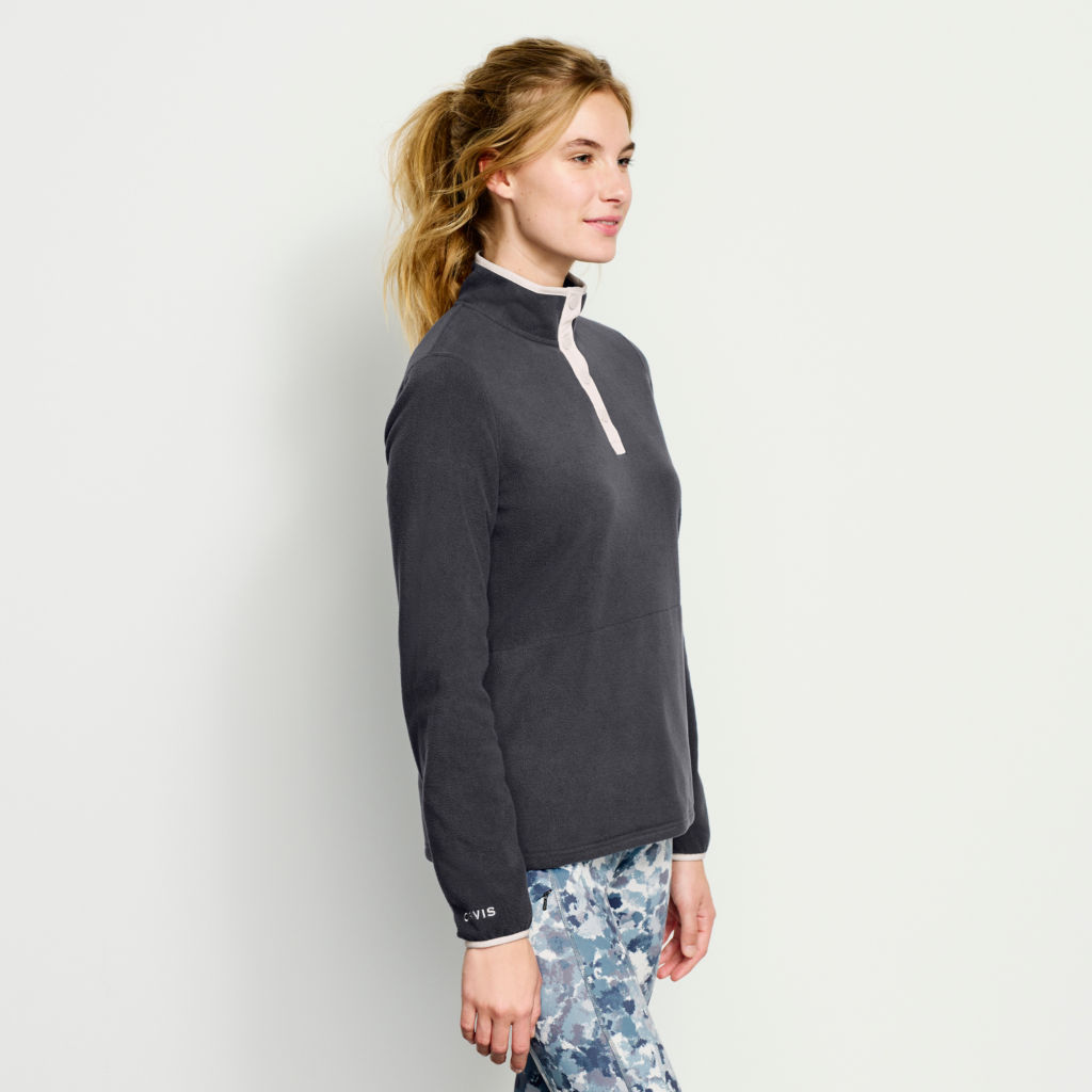 Women’s Hill Country Microfleece Quarter-Snap - CARBON image number 2