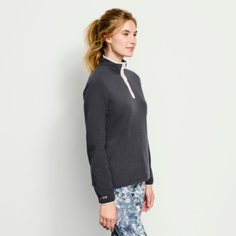 Women's Hill Country Microfleece Quarter-Snap - CARBON image number 2