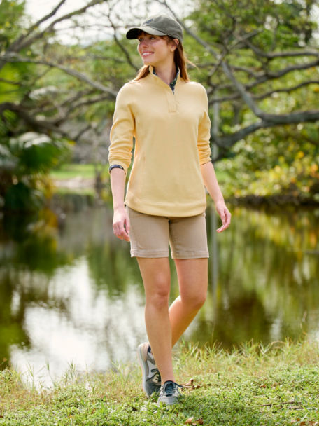 Woman wearing Kut shorts