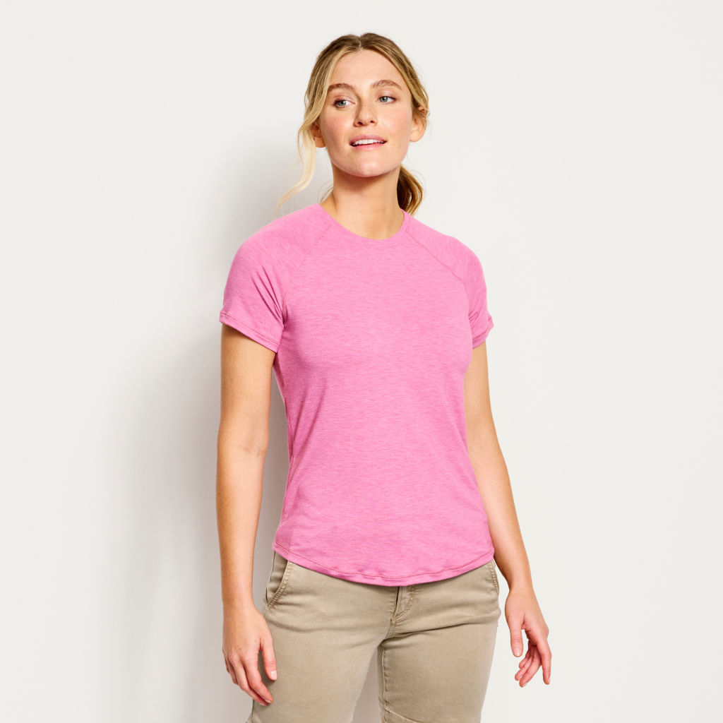 Women's DriCast™ Short-Sleeved Tee - PUNCH image number 0