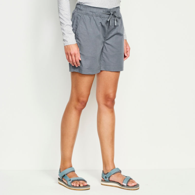 Go-The-Distance Natural Fit 5" Shorts -  image number 1
