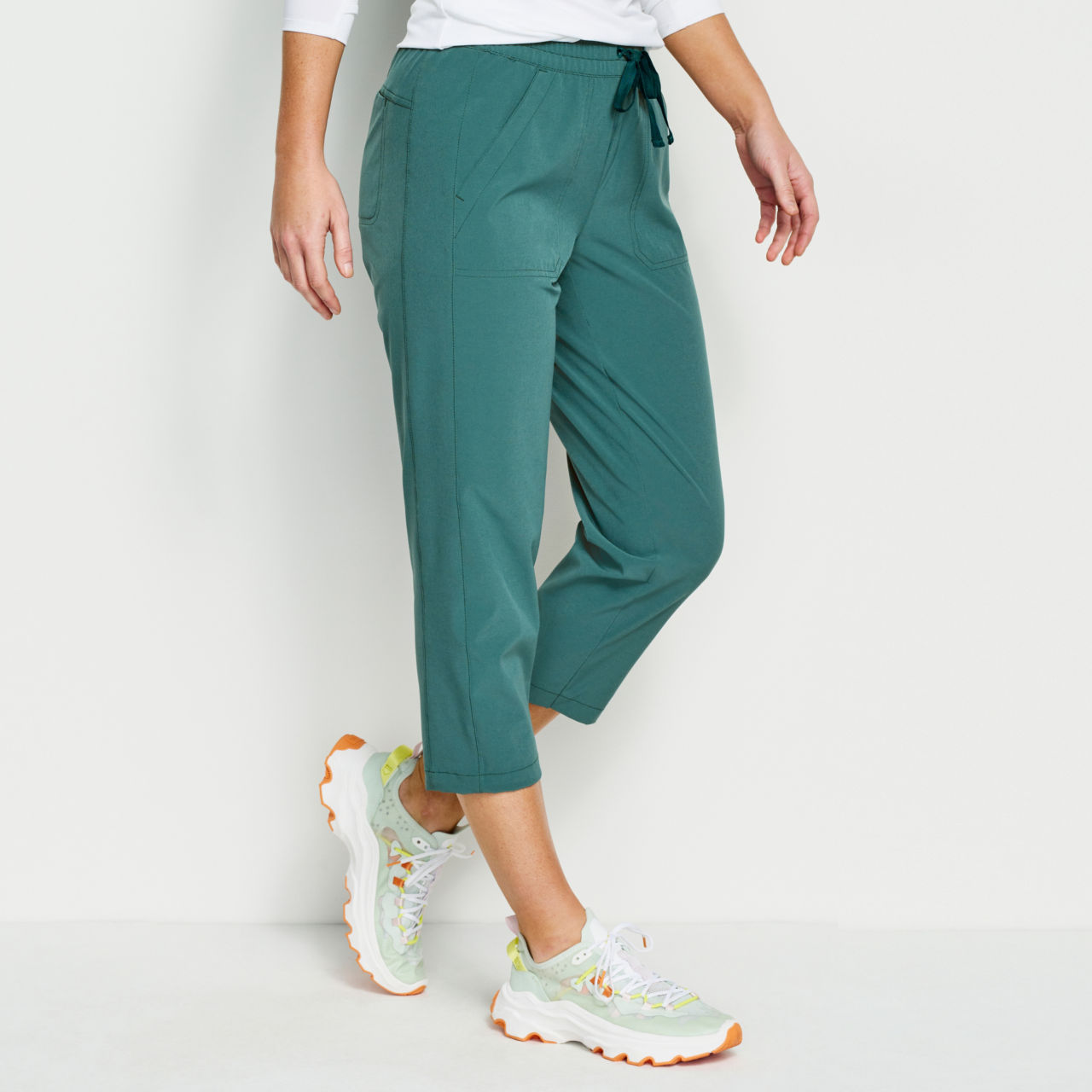 All-Around Relaxed Fit Capri Pants -  image number 1