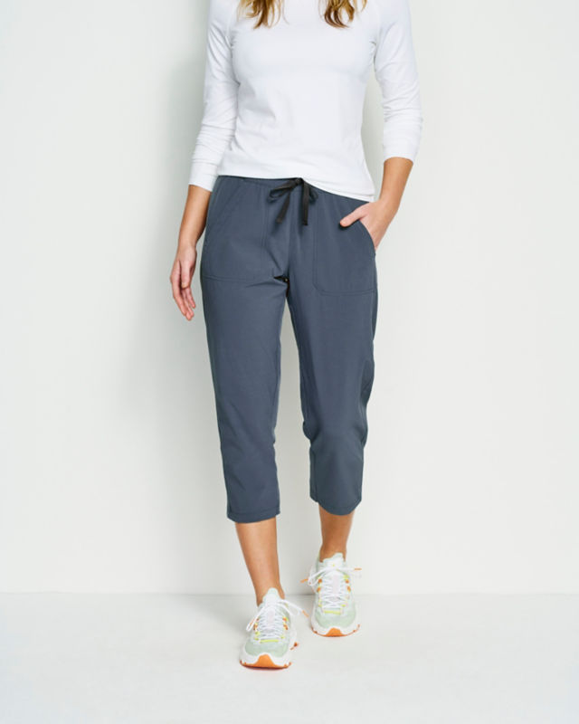 All-Around Capris - CARBON