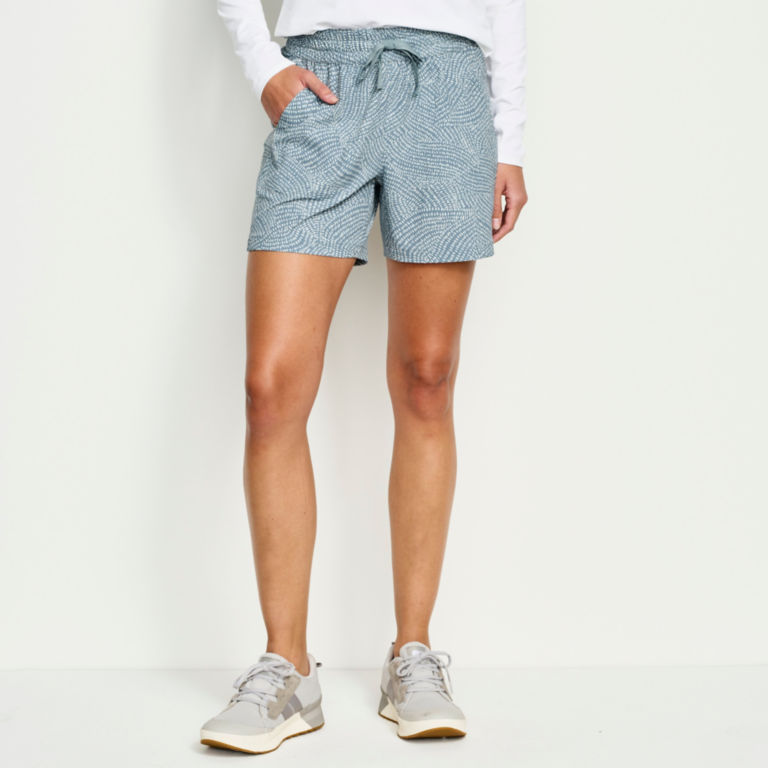 All-Around Printed  Relaxed Fit 4" Shorts -  image number 0