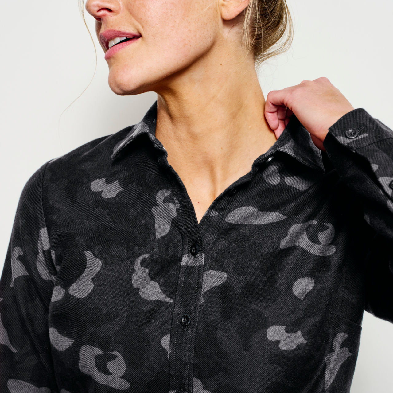 Women’s Perfect Flannel Shirt -  image number 3