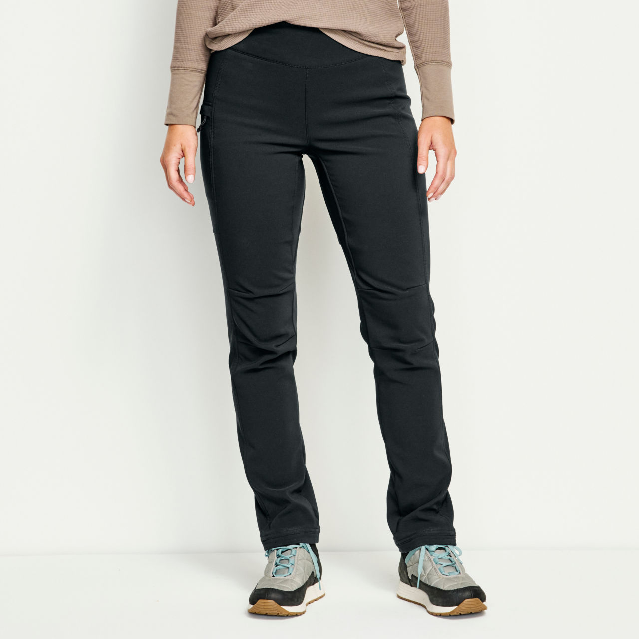 Softshell Natural Fit Straight-Leg Pants - BLACK image number 0