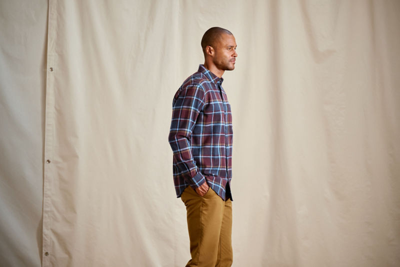 Regent Long-Sleeve Flannel Shirt - RAISIN/BLUE JAY image number 3