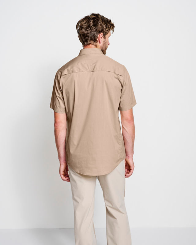 Men&rsquo;s Short-Sleeve Featherweight Shooting Shirt - ORVIS 1971 CAMO image number 4