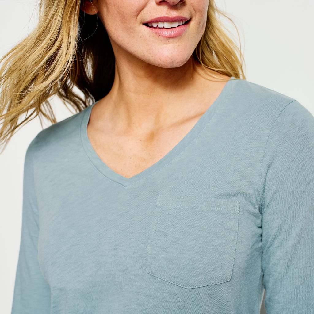 Canyon V-Neck Long-Sleeved Tee -  image number 3