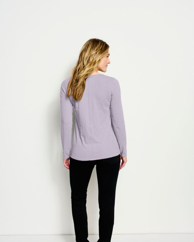 Canyon Long-Sleeve V-Neck Tee - TRUE NAVY image number 3