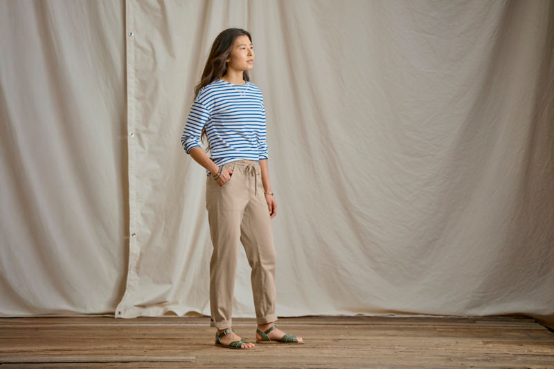 Explorer TENCEL&trade; Ankle Pants - SHIITAKE image number 2