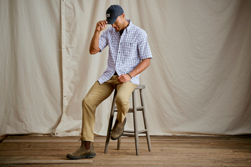 River Guide Short-Sleeve Shirt 2.0 - TRUE NAVY PLAID image number 4