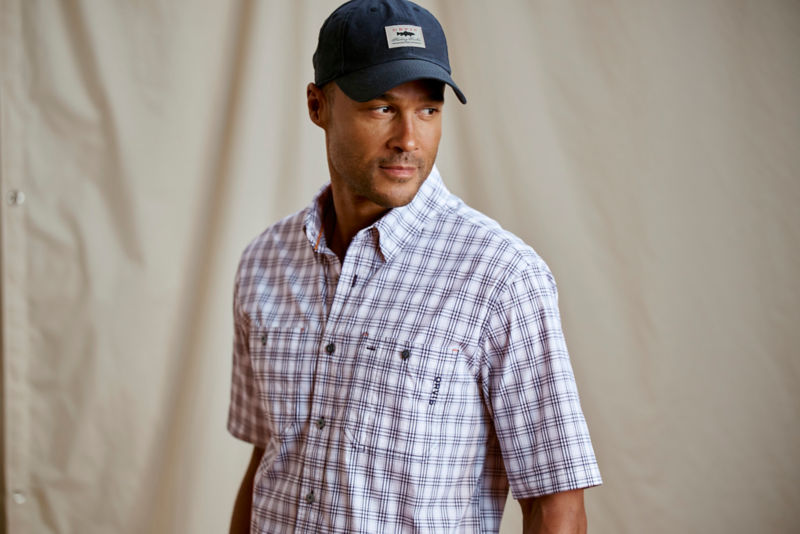 River Guide Short-Sleeve Shirt 2.0 - TRUE NAVY PLAID image number 1