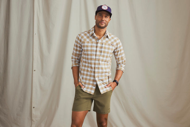 Men&rsquo;s PRO Stretch Long-Sleeve Shirt - KHAKI/PEWTER BLUE PLAID image number 3