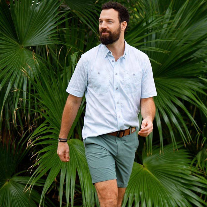 Man in River Guide Short-Sleeved Shirt image number 1