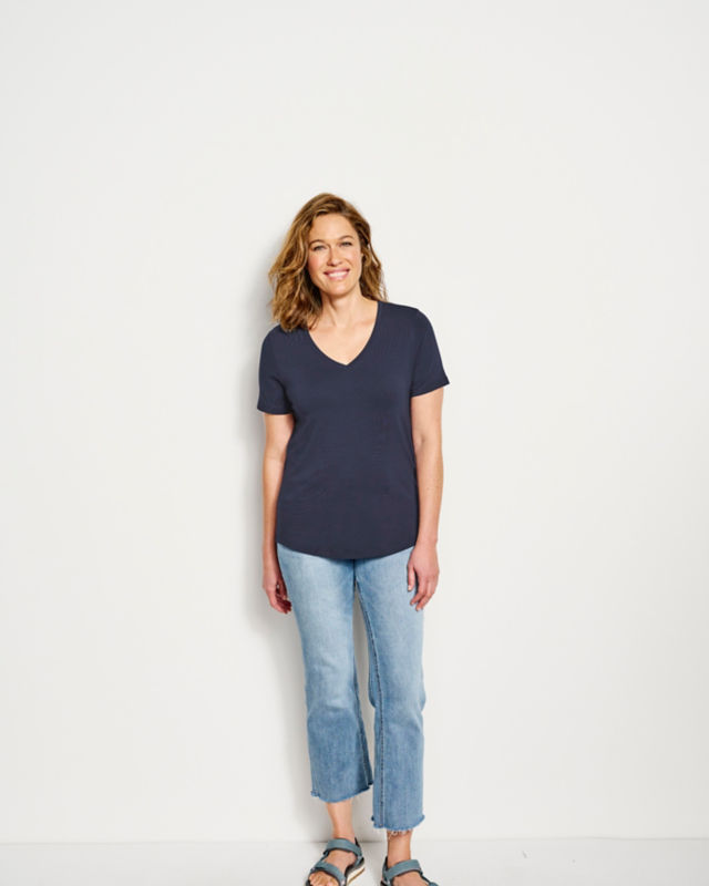 Perfect Relaxed Short-Sleeve V-Neck Tee - TRUE NAVY image number 0