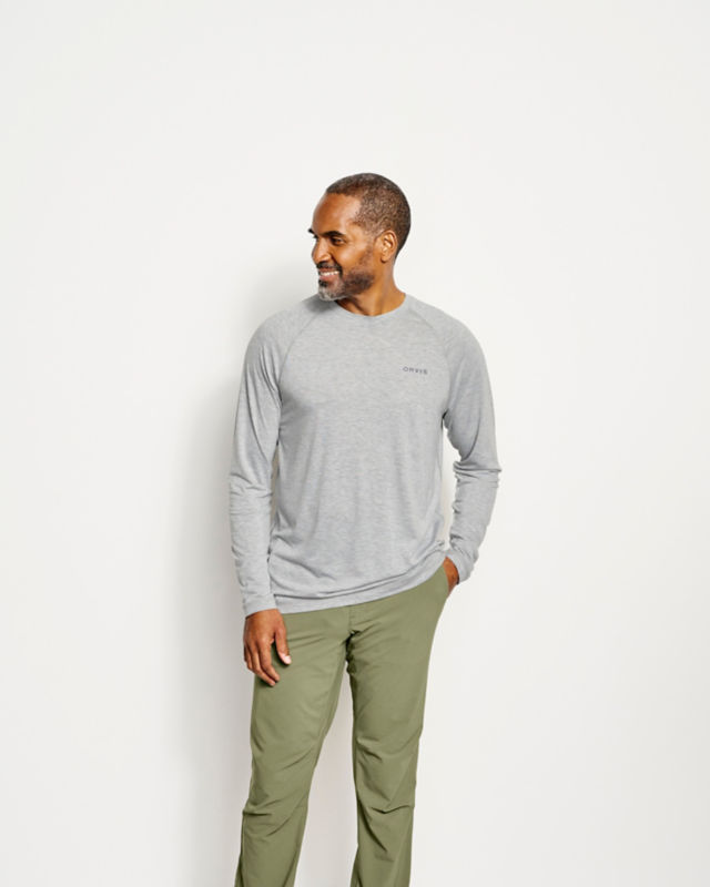 Men&rsquo;s DriCast&trade; Long-Sleeve Crew - LIGHT GREY HEATHER