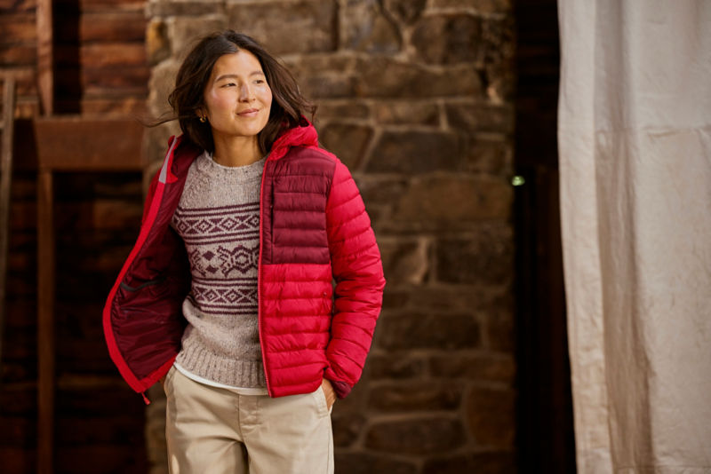 Women&rsquo;s Drift Hoodie - CURRANT