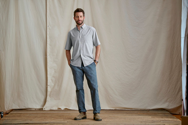 Ultralight Short-Sleeve Shirt - CARBON/WHITE