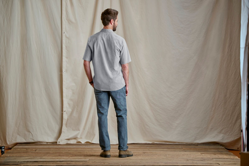 Ultralight Short-Sleeve Shirt - CARBON/WHITE image number 4