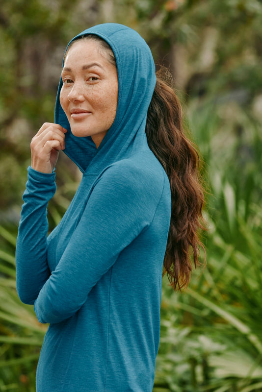 Women&rsquo;s DriCast&trade; Hoodie - BLUE LAGOON image number 1