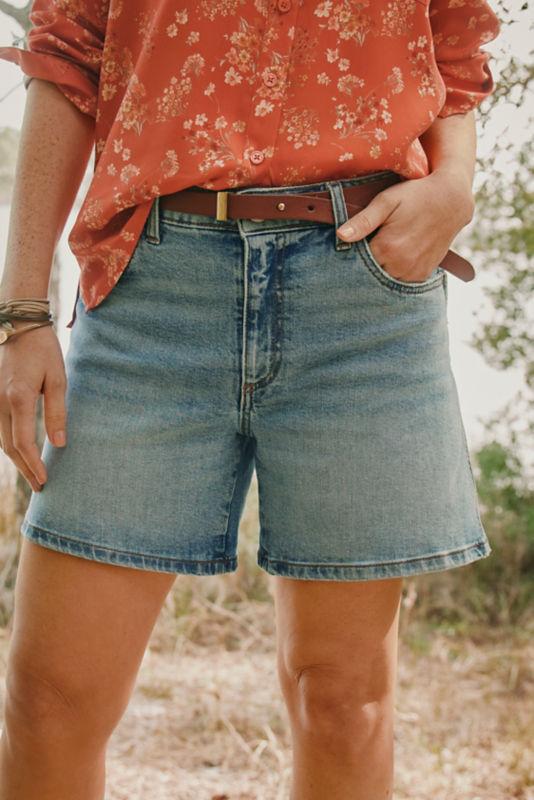 Kut from the Kloth&reg; Jane High-Rise 4.5" Shorts - PEACEFUL image number 1