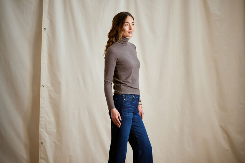 Ribbed Long-Sleeved Turtleneck - MUSHROOM HEATHER image number 2