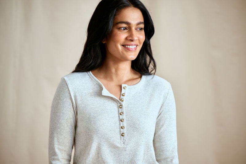 Ribbed Henley Long-Sleeve Tee - LIGHT GREY HEATHER image number 1