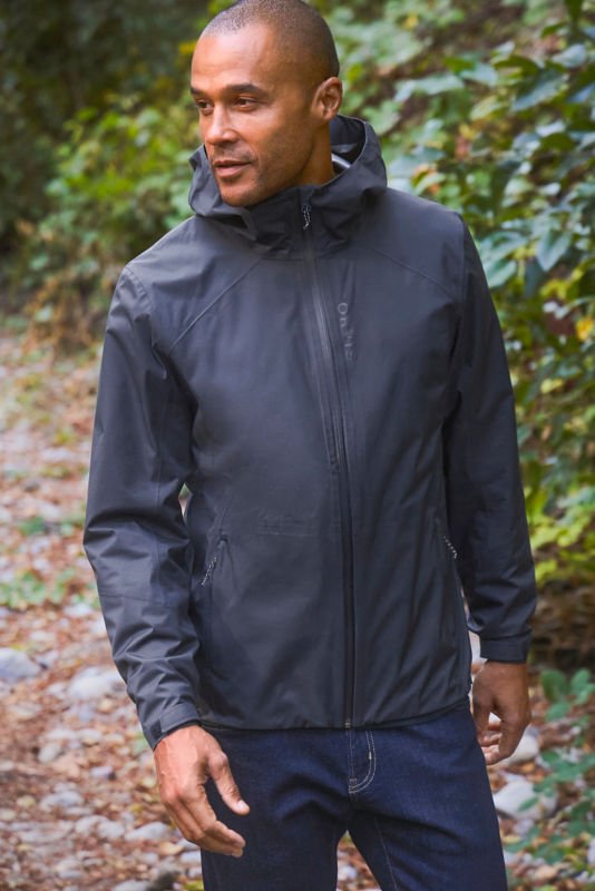Men&rsquo;s Ultralight Storm 2.5L Jacket - TRUE NAVY image number 0