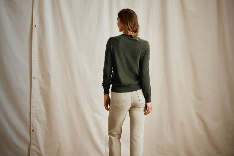 Cashmere Crewneck Sweater - IVY image number 4
