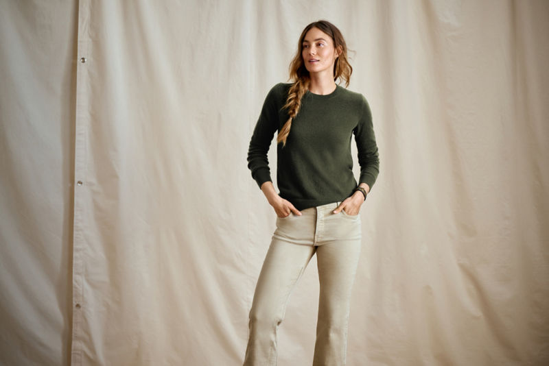 Cashmere Crewneck Sweater - IVY