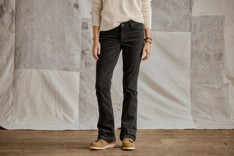 Kut from the Kloth&reg; Natalie Mid-Rise Corduroy Bootcut Pants - BLACK image number 0