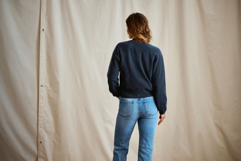 Boiled Cashmere Cardigan - DARK NAVY image number 4