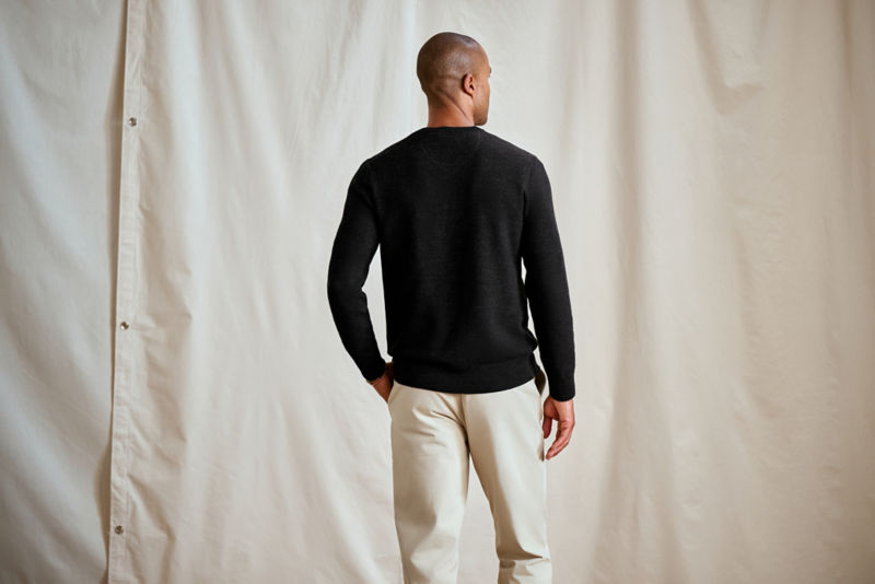 Merino Piqu&eacute; V-Neck Sweater - CHARCOAL HEATHER image number 4