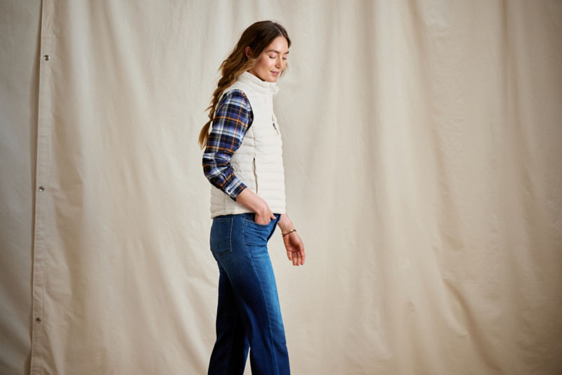 Women&rsquo;s Drift Vest - FIELD KHAKI/MOUNTAIN DUSK image number 3