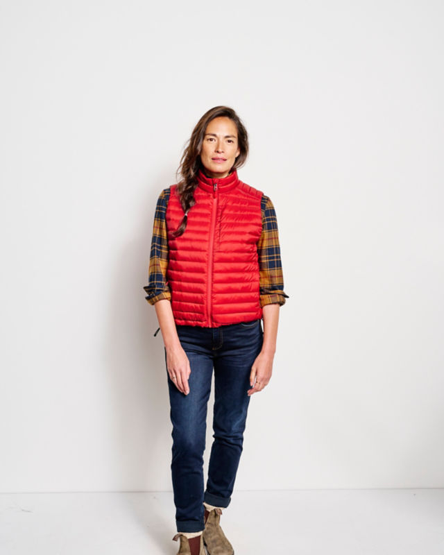 Women&rsquo;s Drift Vest - CURRANT