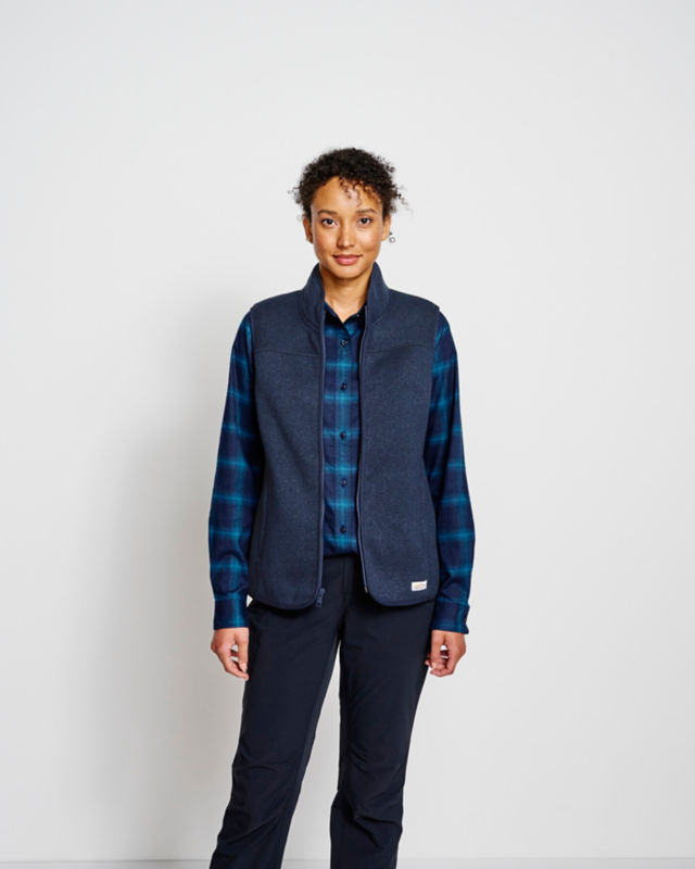 R65&trade; Sweater Fleece Vest - BLACK image number 4