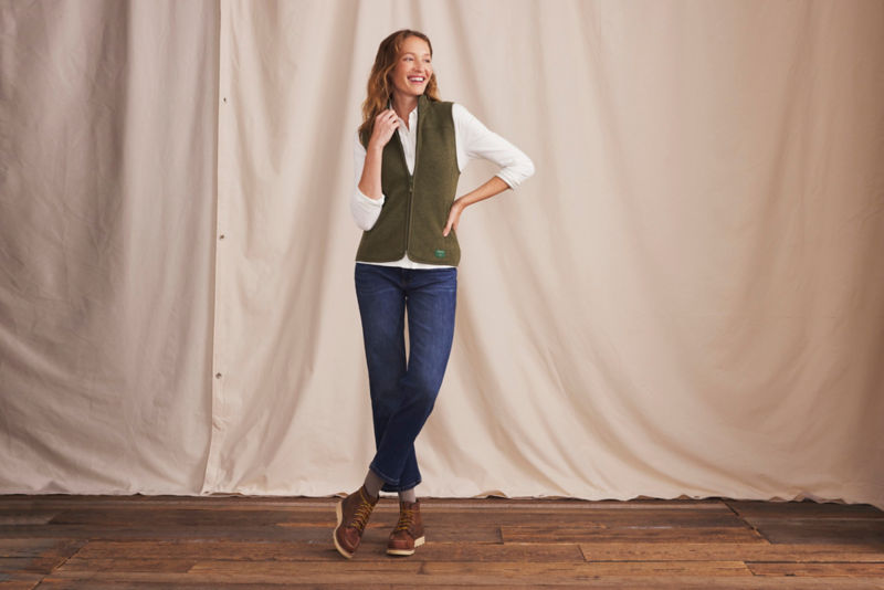 Kut from the Kloth&reg; Elizabeth High-Rise Jeans - EXPLORE image number 2