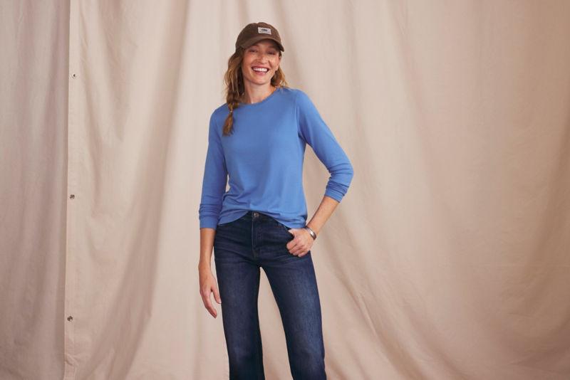 Perfect Long-Sleeve Crew - BLUE JAY image number 0