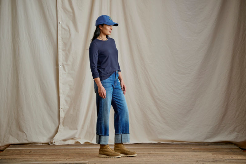 Perfect Long-Sleeve Crew - TRUE NAVY image number 1