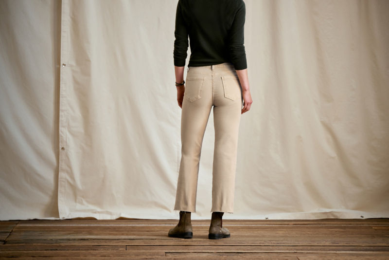 Kut from the Kloth&reg; Kelsey Cropped Flare Jeans - BISCUIT - EXCLUSIVE image number 5