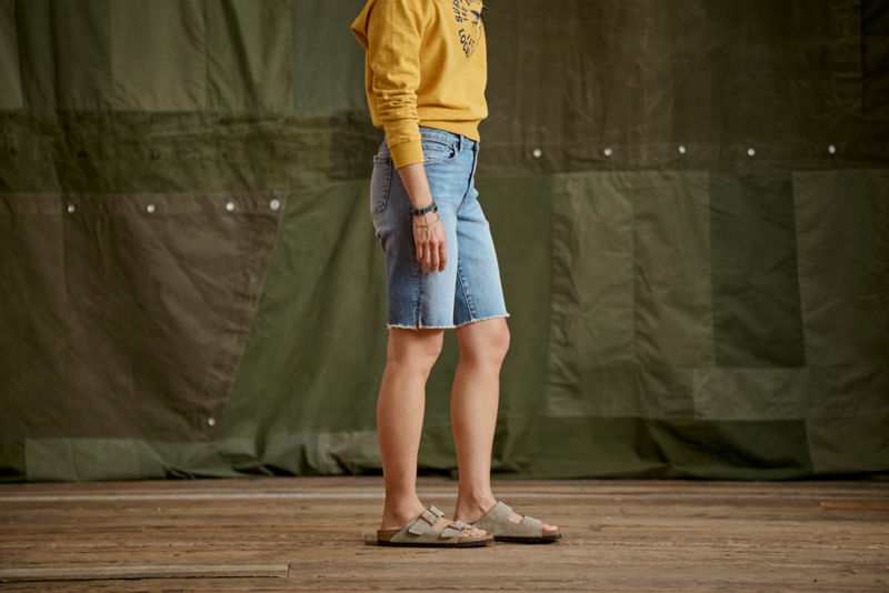 Kut from the Kloth&reg; Natalie Bermuda 10" Shorts - FEROCIOUS image number 1