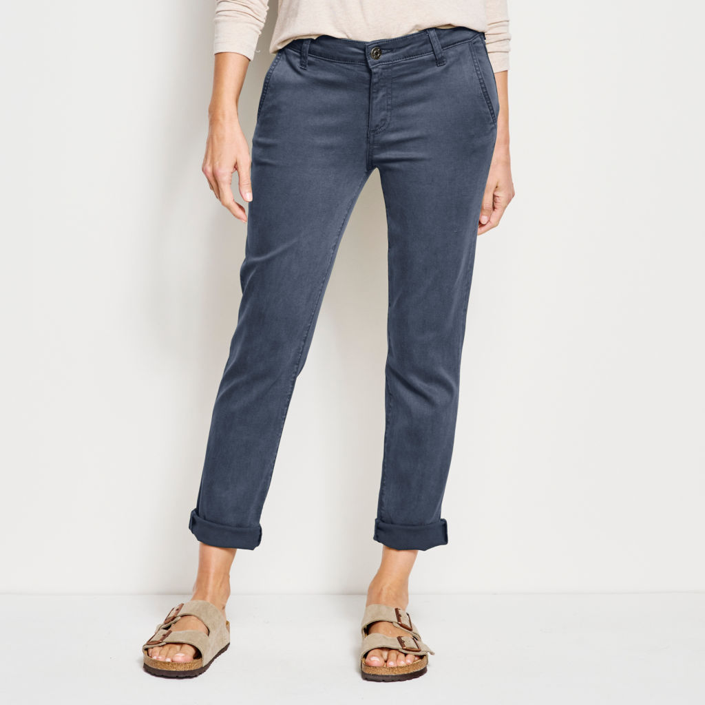Kut from the Kloth® Stretch Twill Catherine Boyfriend Ankle—Exclusive - CARBON image number 1