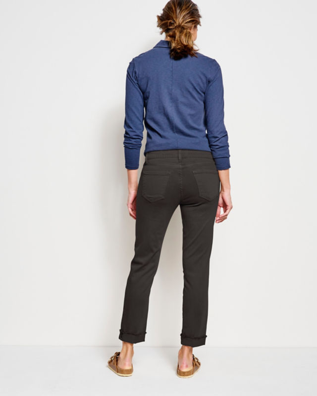 Kut from the Kloth&reg; Amy Stretch Twill Cropped Chinos - BLACK image number 2