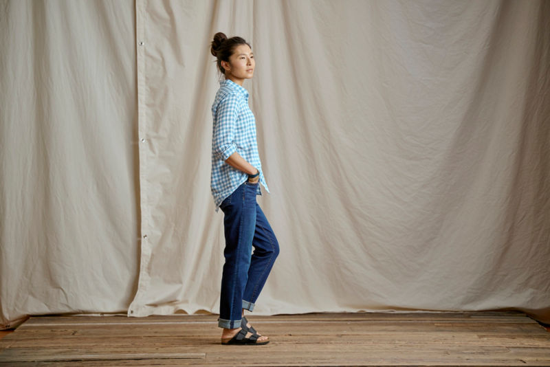 Everyday Lightweight Plaid Long-Sleeve Boyfriend Shirt - INDIGO GINGHAM image number 2